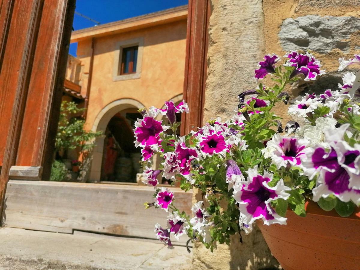 Casa Susanna Rural Sardinia Bed & Breakfast Sini Exterior photo